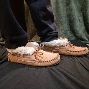 Minnietonka 8 slipper moccasin fur house shoes bootie leather cozy slip on